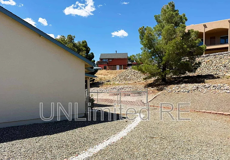 8960 E Volcano Dr — Photo 24