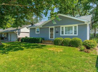 5 Sycamore Ln, Lincoln, IL 62656