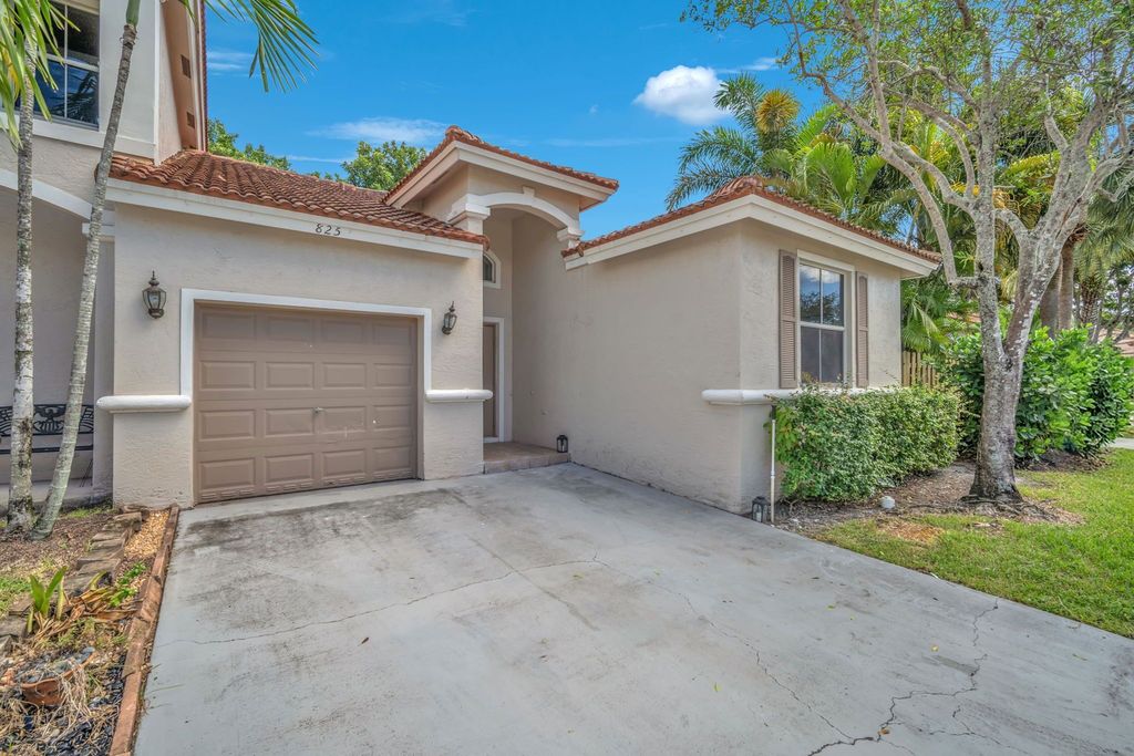 825 NW 132nd Ave - Property Image