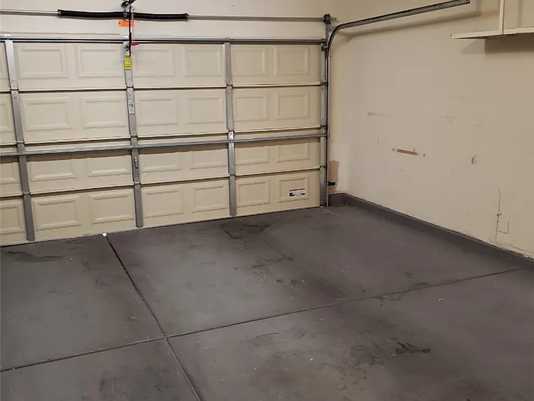 519 Siberia St — Photo 10