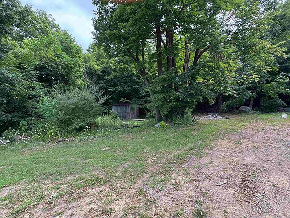 5th image of E7762 Maple Hill Rd