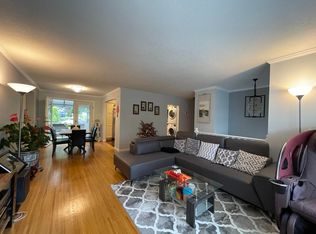 3645 Liverpool St, Pt Coquitlam, BC V3B 3W2