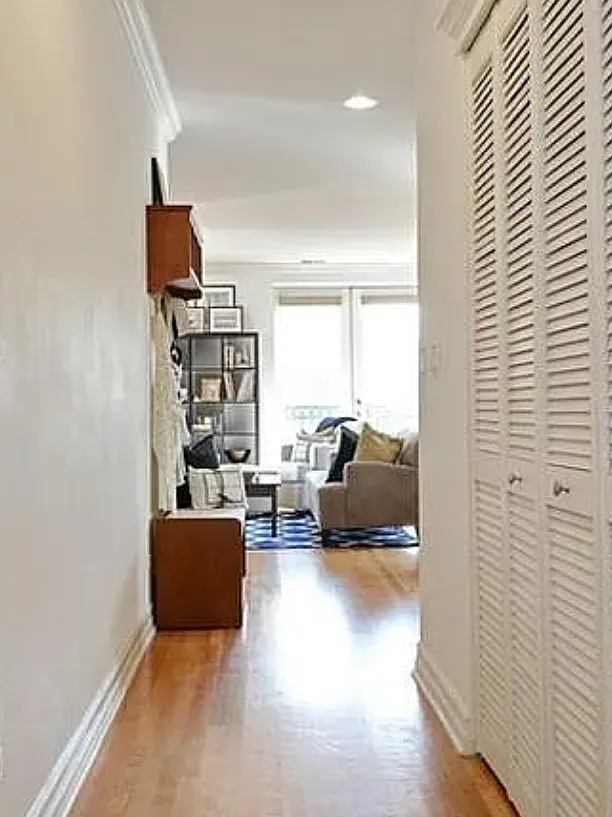 2 bed, 1200 sqft, $4,200 — Photo 2