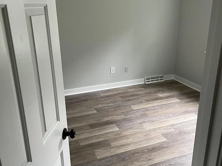 1516 Clearwood Rd — Photo 16