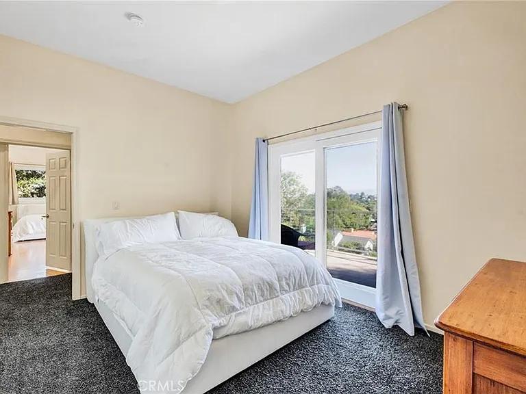 5084 Campo Rd — Photo 19