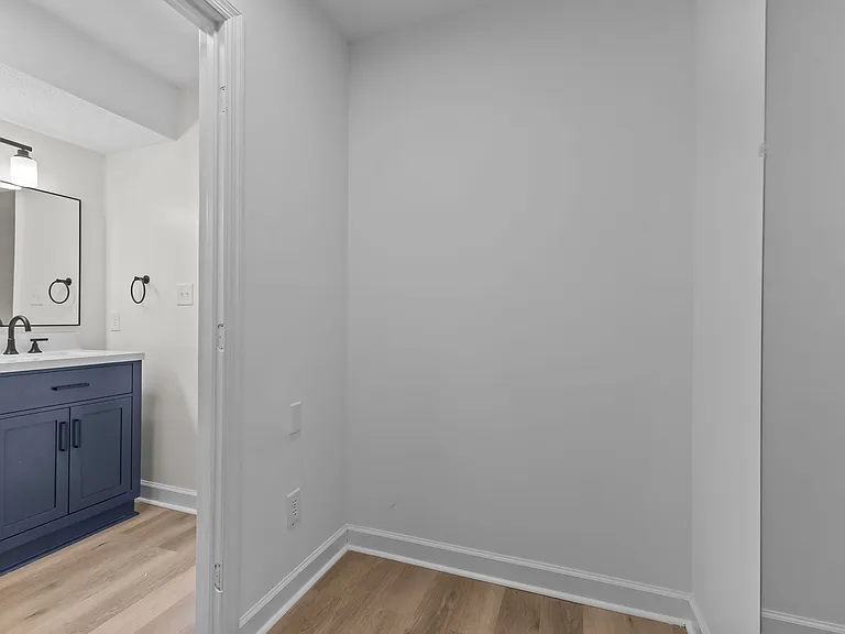 1821 Swann St — Photo 21