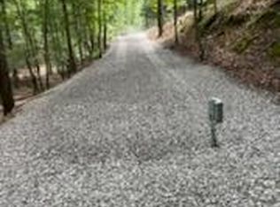 268 14th St, Ellijay, GA 30540