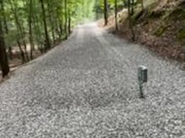 268 14th St, Ellijay, GA 30540