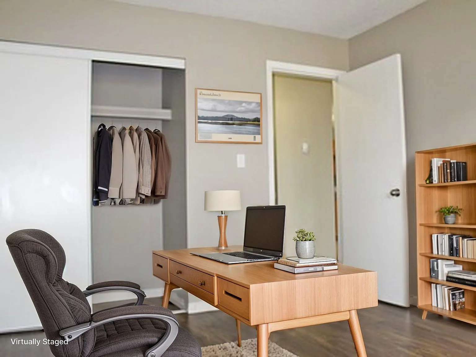 Whitehouse Apartments — Photo 4