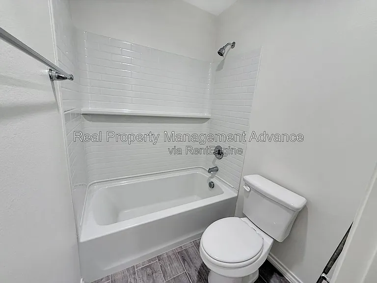 8977 Eaton St — Photo 15