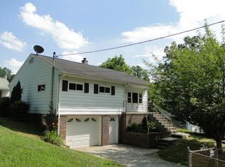 137 Wellington Cir, Oak Ridge, TN 37830