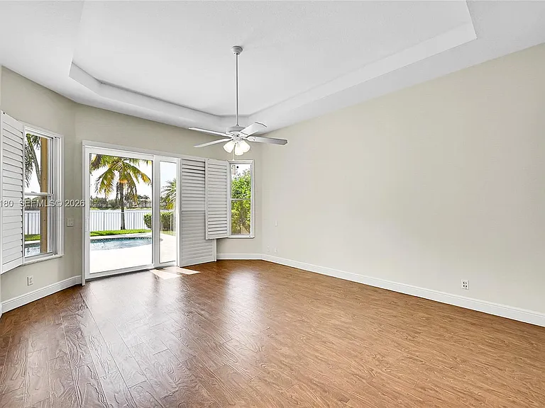 512 NW 120th Dr — Photo 10