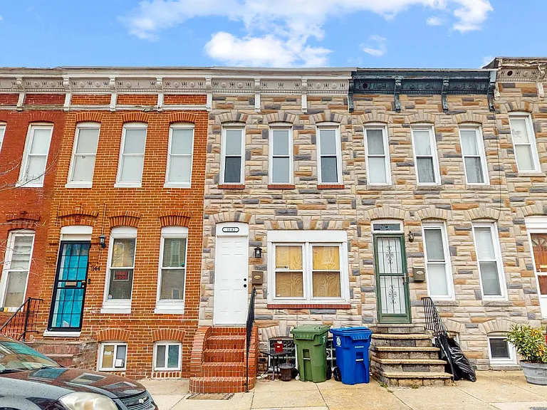 1142 Sargeant St — Photo 2