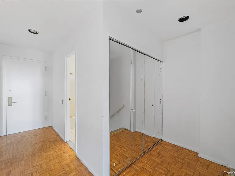 23 Water Grant St #8G — Photo 21