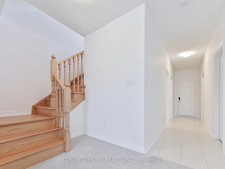 113 Mumbai Dr — Photo 8