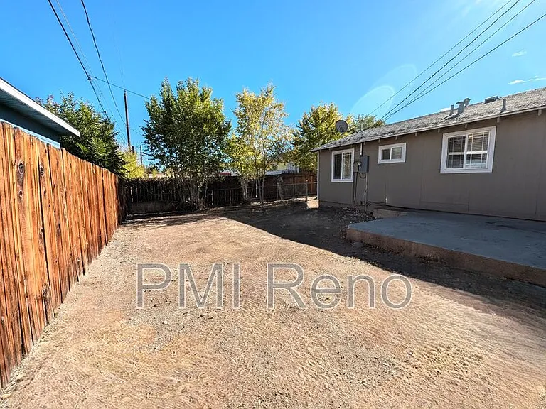 760 Balzar Cir #A — Photo 16