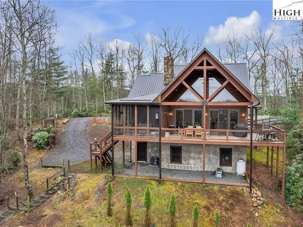 184 Trailwood Drive, West Jefferson, NC 28694