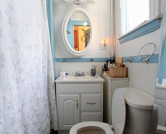 5th image of 79 Kinnaird St #1ST