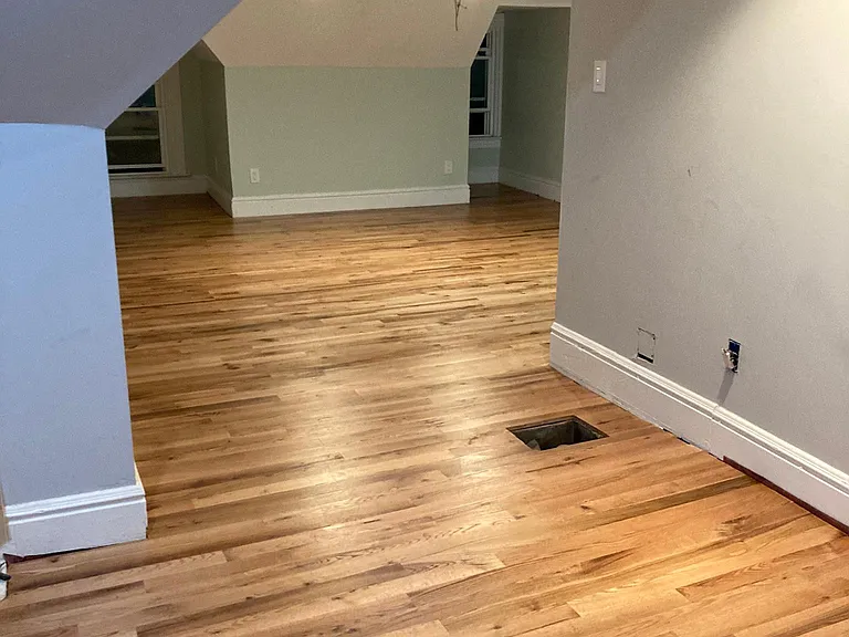 209 Franklin Ave #3 — Photo 2