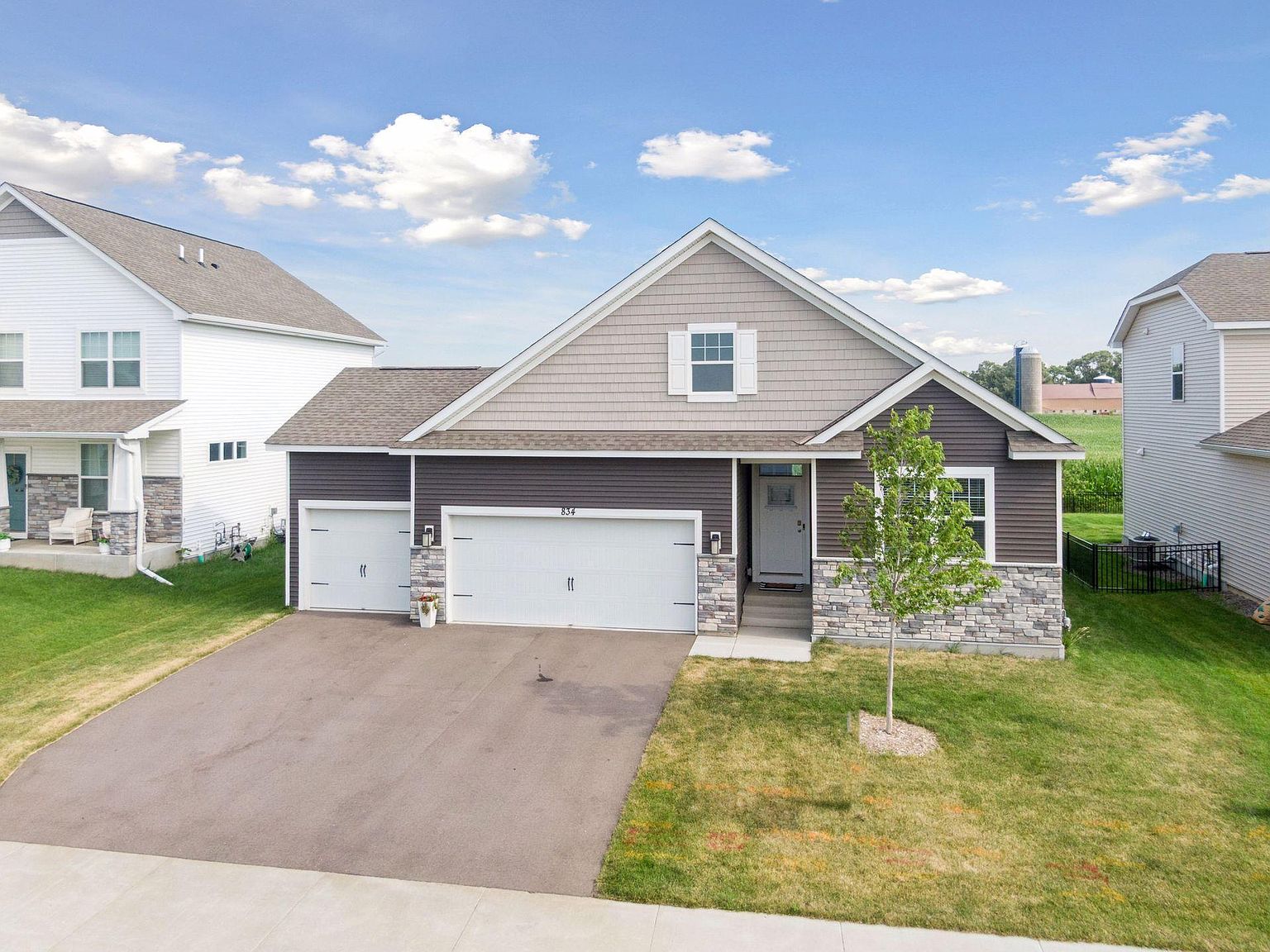 ラララン NISSAN 300ZX Z31 84-89 Genuine Front Door Corner Rubber RH LH