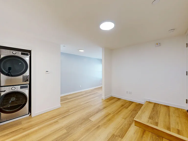 2425 Buchanan St #113 — Photo 1