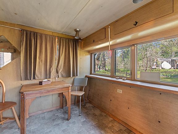 4th image of 189 Finch Rd