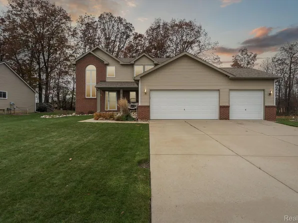 13414 Patrick Dr, Linden, MI 48451