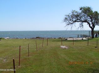1406 Island Rd, Harkers Island, NC 28531