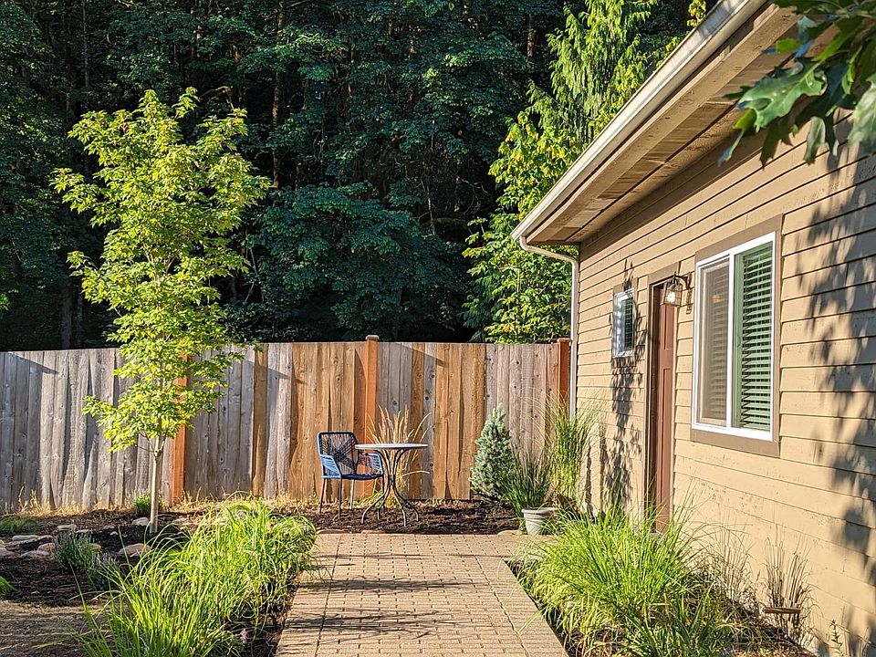 Pathway to front door