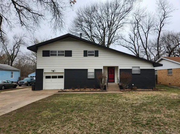 2063 S Johnstone Ave, Bartlesville, OK 74003