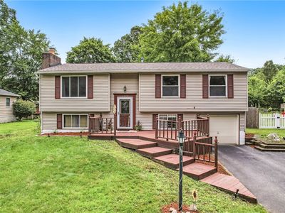 1370 Coronado Dr, Hermitage, PA, 16148