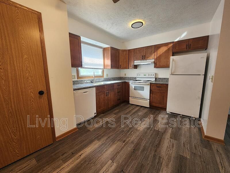 1st image of 1511 David Dr