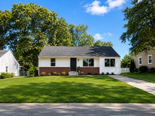 6401 W 73rd St, Overland Park, KS 66204