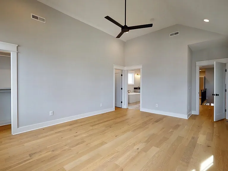4806 Illinois Ave — Photo 17