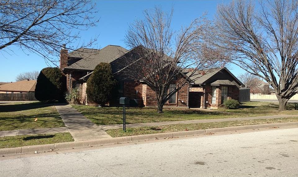 1st image of 2817 Shady Grove Dr