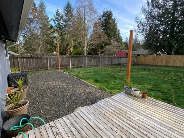 7276 E Polk Ave, Port Orchard, WA 98366