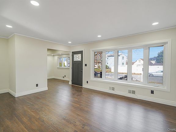 2nd image of 8 Elwood Road