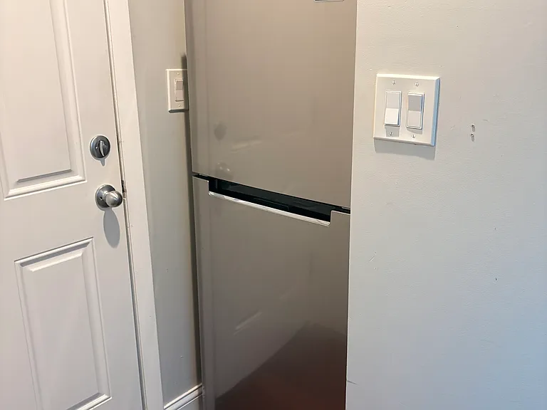 1229 N Bosworth Ave — Photo 10