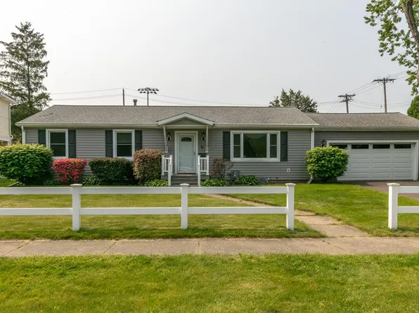 6 Corning Blvd, Corning, NY 14830