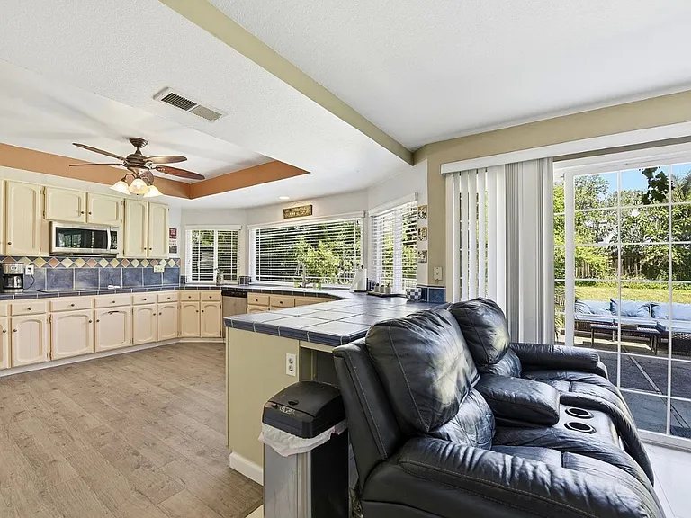 3283 Cambridge Rd — Photo 13