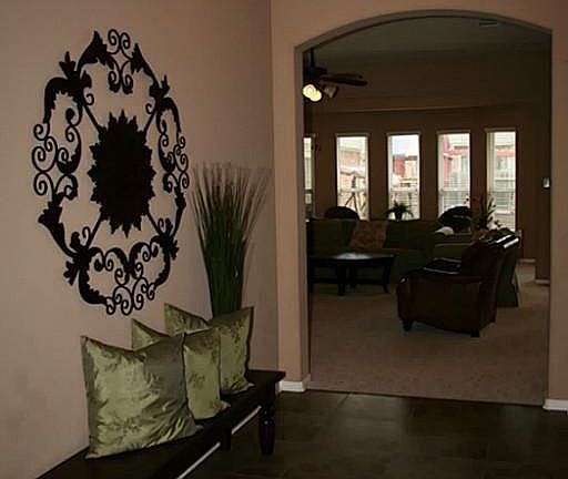 2nd image of 2201 Laurelglen Ct