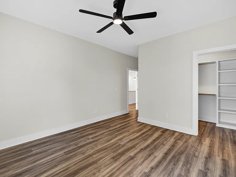 106 Lee Dr — Photo 16