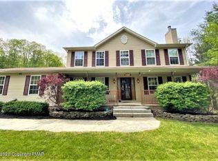 821 Red Rock Rd, Cresco, PA 18326