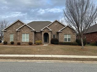 200 Westchester Trl, Kathleen, GA 31047