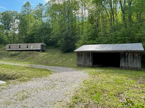 678 Calloway Branch Rd, Mount Vernon, KY 40456