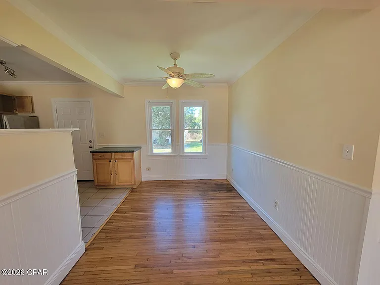 131 Allen Ave — Photo 4