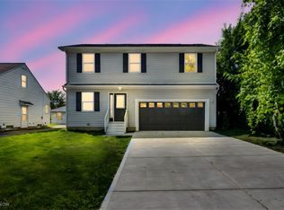 15800 Northwood Ave, Maple Heights, OH 44137