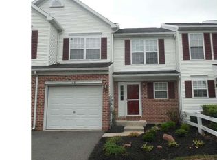105 Red Rock Cir, Royersford, PA 19468
