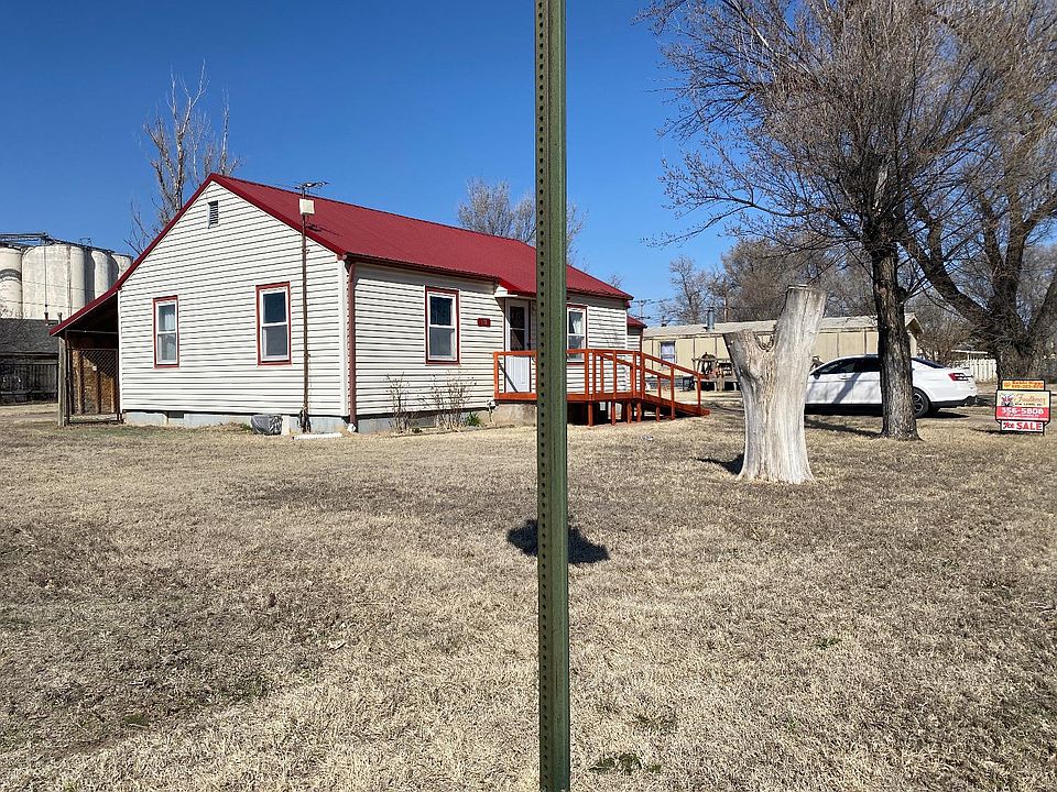 110 Sioux St, Satanta, KS 67870 Zillow