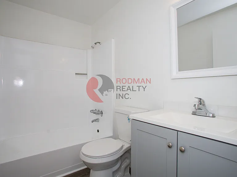 890 Dougherty Dr NE — Photo 3